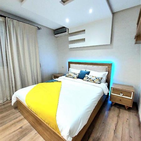Appartement Pour Familles En Residence Avec Piscine Et Wifi Marrákes Kültér fotó