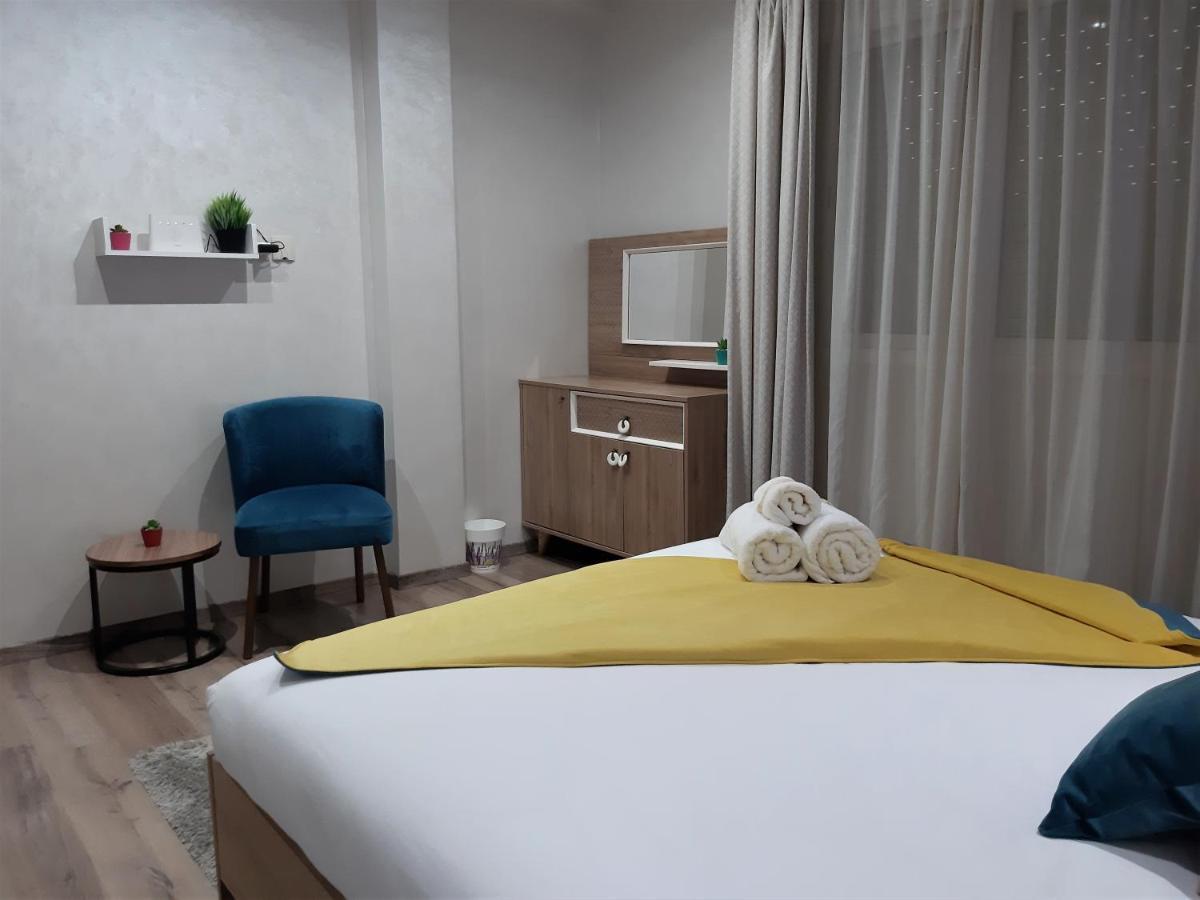 Appartement Pour Familles En Residence Avec Piscine Et Wifi Marrákes Kültér fotó